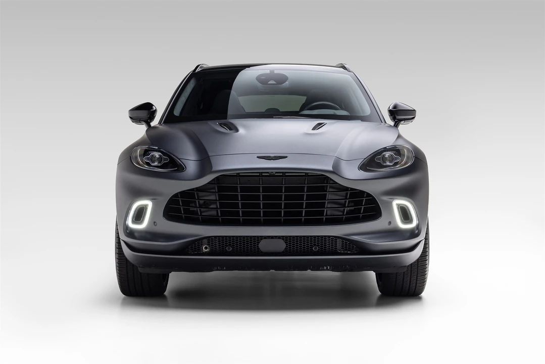 2022 Aston Martin DBX - Image 2 of 31