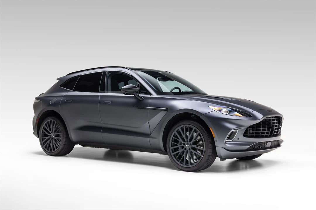 2022 Aston Martin DBX - Image 9 of 31