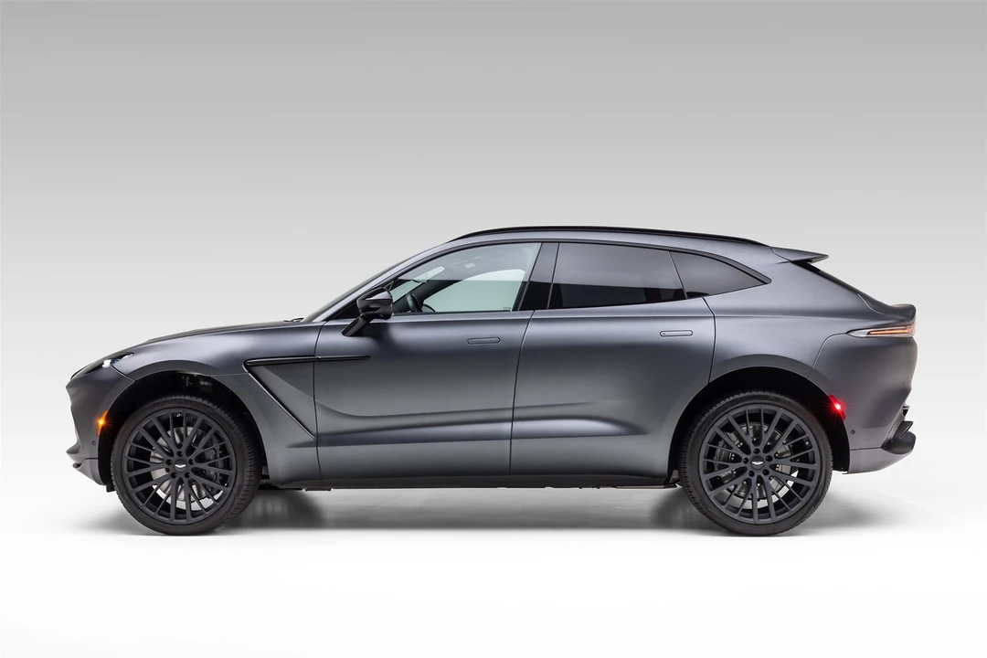 2022 Aston Martin DBX - Image 4 of 31