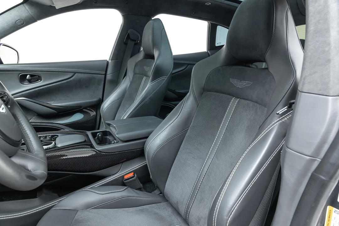 2022 Aston Martin DBX - Image 23 of 31