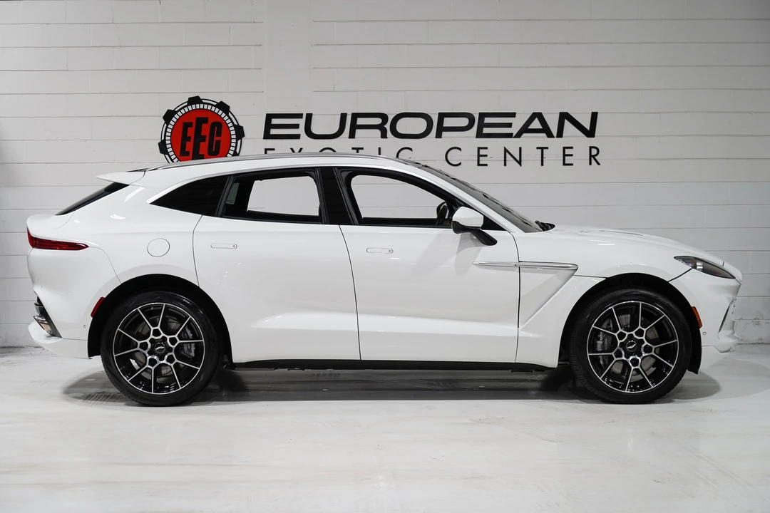 2022 Aston Martin DBX - Image 6 of 31