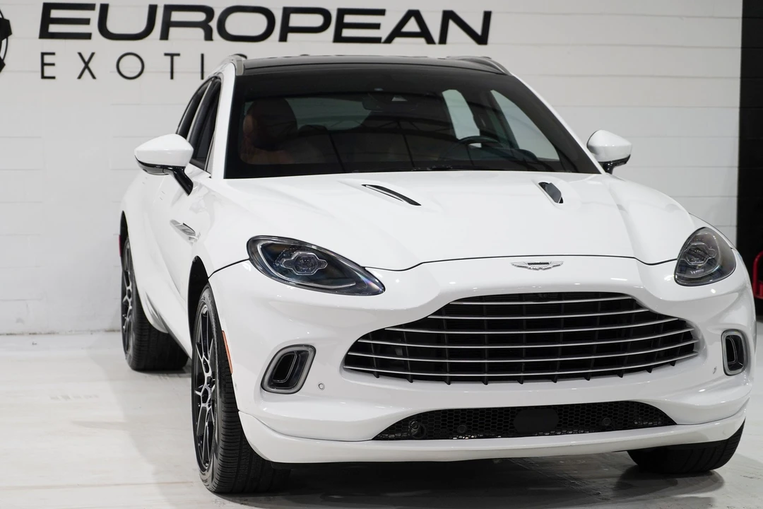 2022 Aston Martin DBX - Image 30 of 31