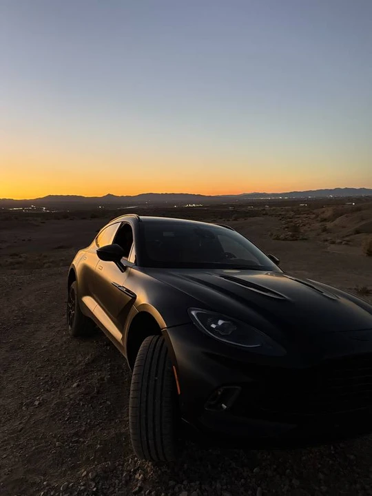 2022 Aston Martin DBX - Image 13 of 24