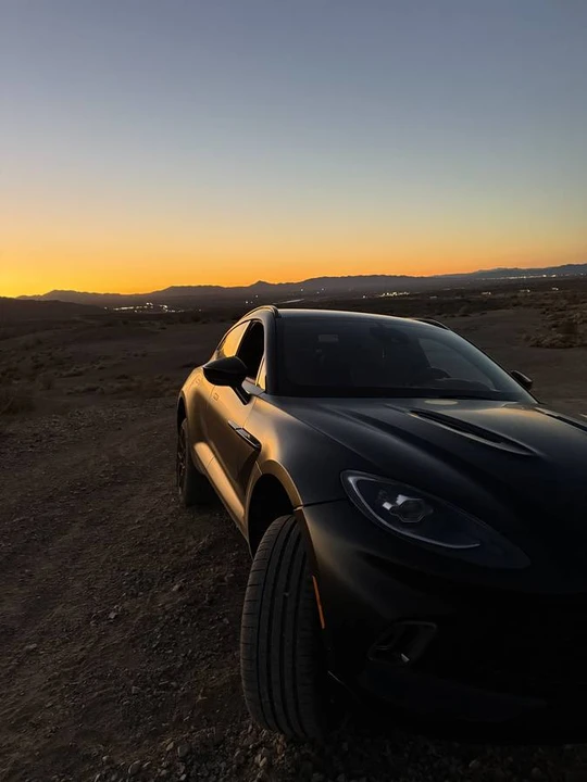 2022 Aston Martin DBX - Image 12 of 24