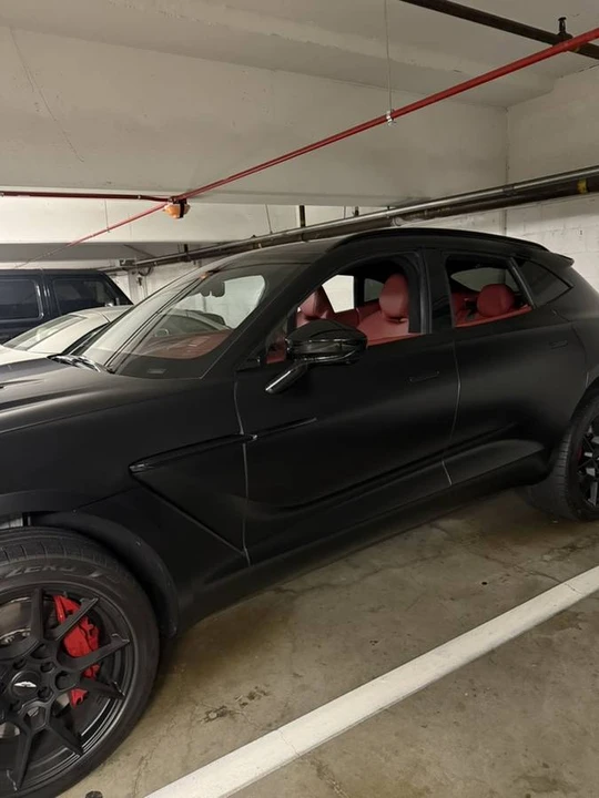 2022 Aston Martin DBX - Image 16 of 24