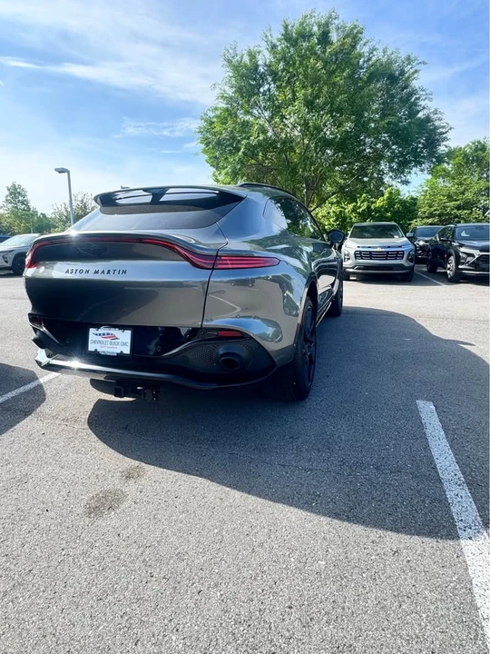 2022 Aston Martin DBX - Image 3 of 7