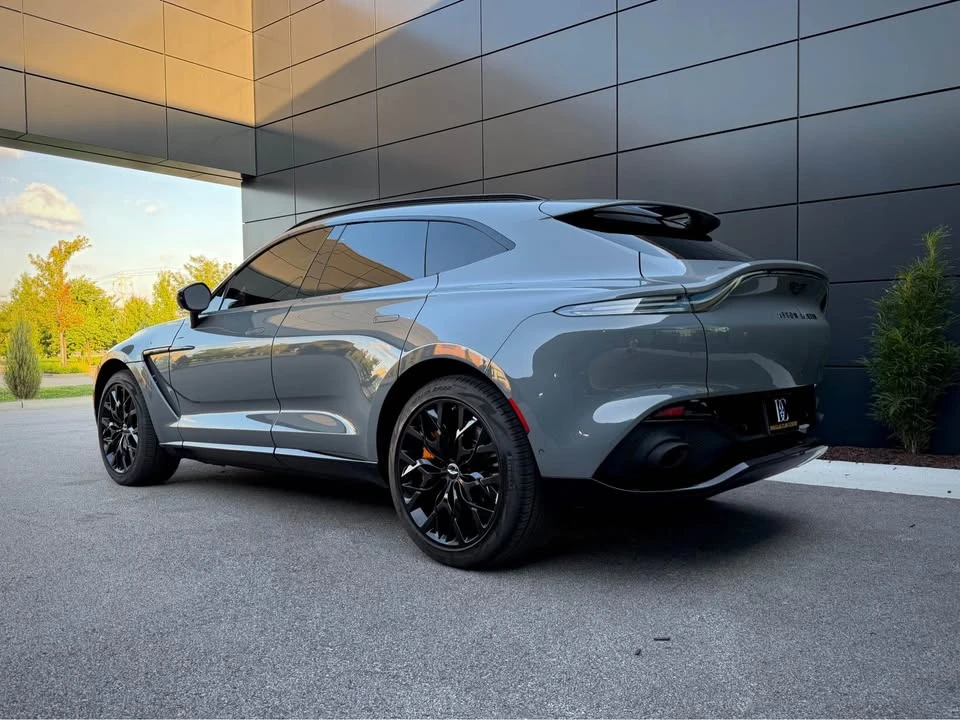 2022 Aston Martin DBX - Image 5 of 12