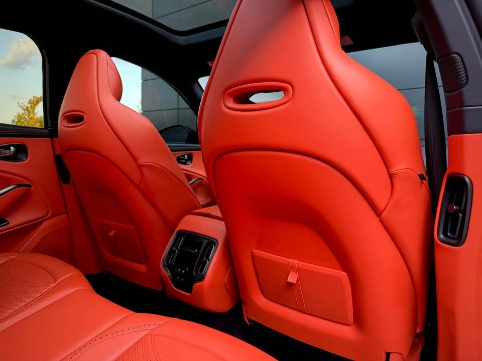 2022 Aston Martin DBX - Image 12 of 12