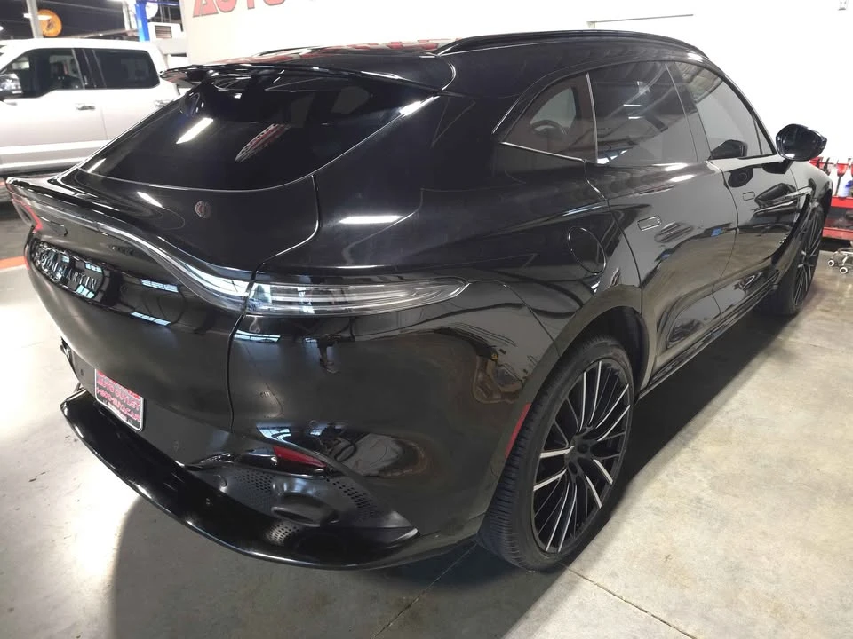 2022 Aston Martin DBX - Image 7 of 18