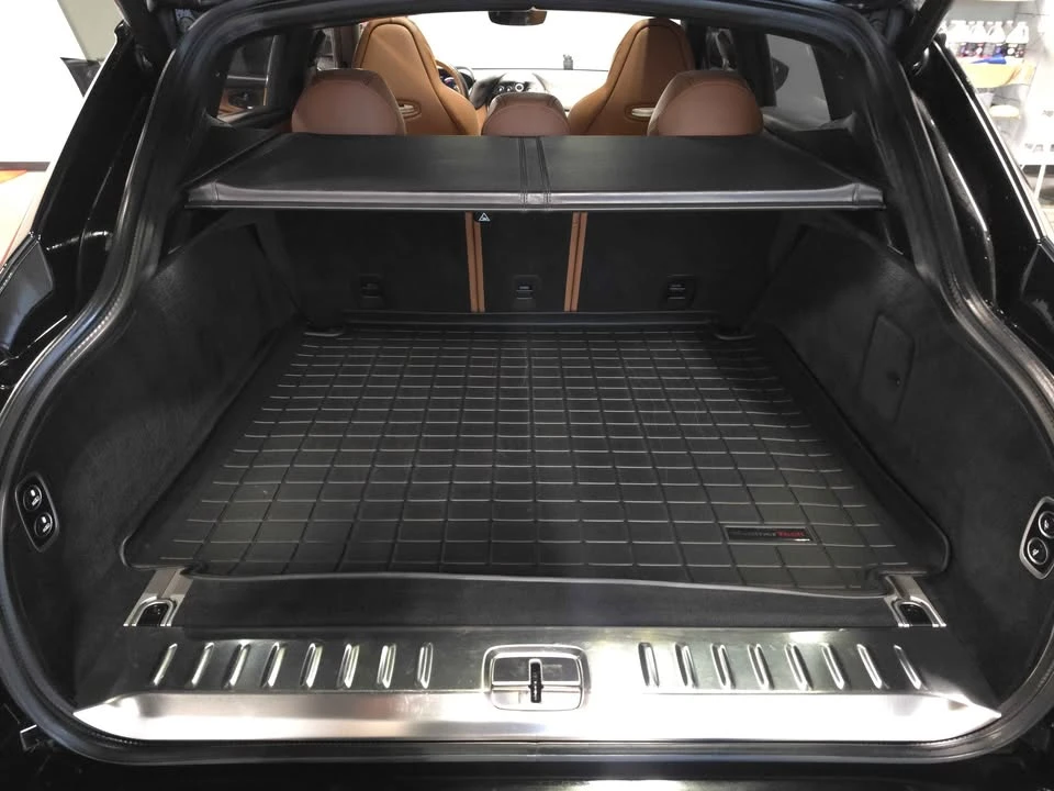 2022 Aston Martin DBX - Image 18 of 18