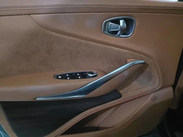 2022 Aston Martin DBX - Image 4 of 12