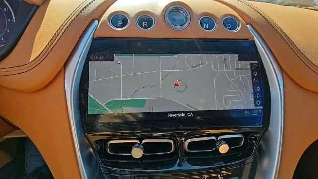 2022 Aston Martin DBX - Image 9 of 12