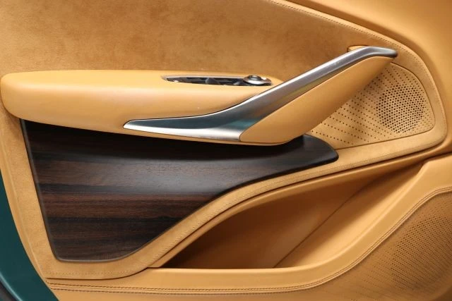 2022 Aston Martin DBX - Image 10 of 12