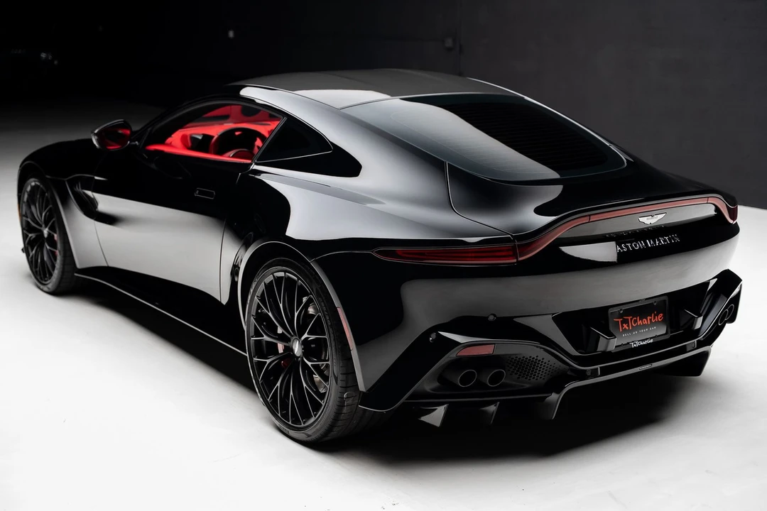 2022 Aston Martin V8 Vantage (2019+) - Image 25 of 31
