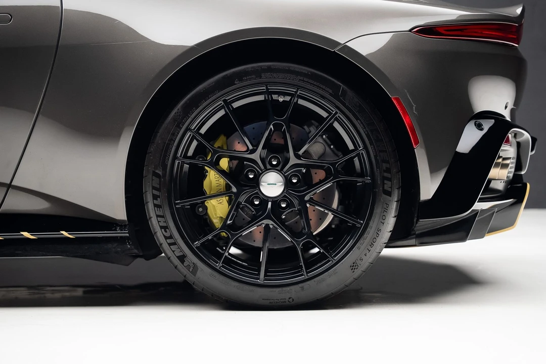 2022 Aston Martin V8 Vantage (2019+) - Image 27 of 31