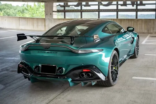 2022 Aston Martin Vantage - Image 3 of 10