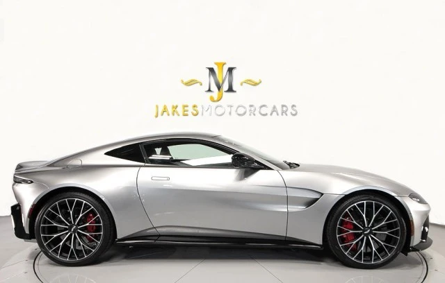 2022 Aston Martin V8 Vantage (2019+) - Image 13 of 21