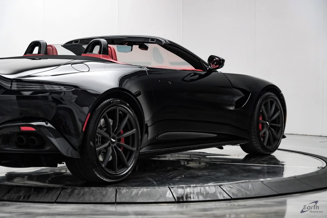 2022 Aston Martin V8 Vantage (2019+) - Image 24 of 31