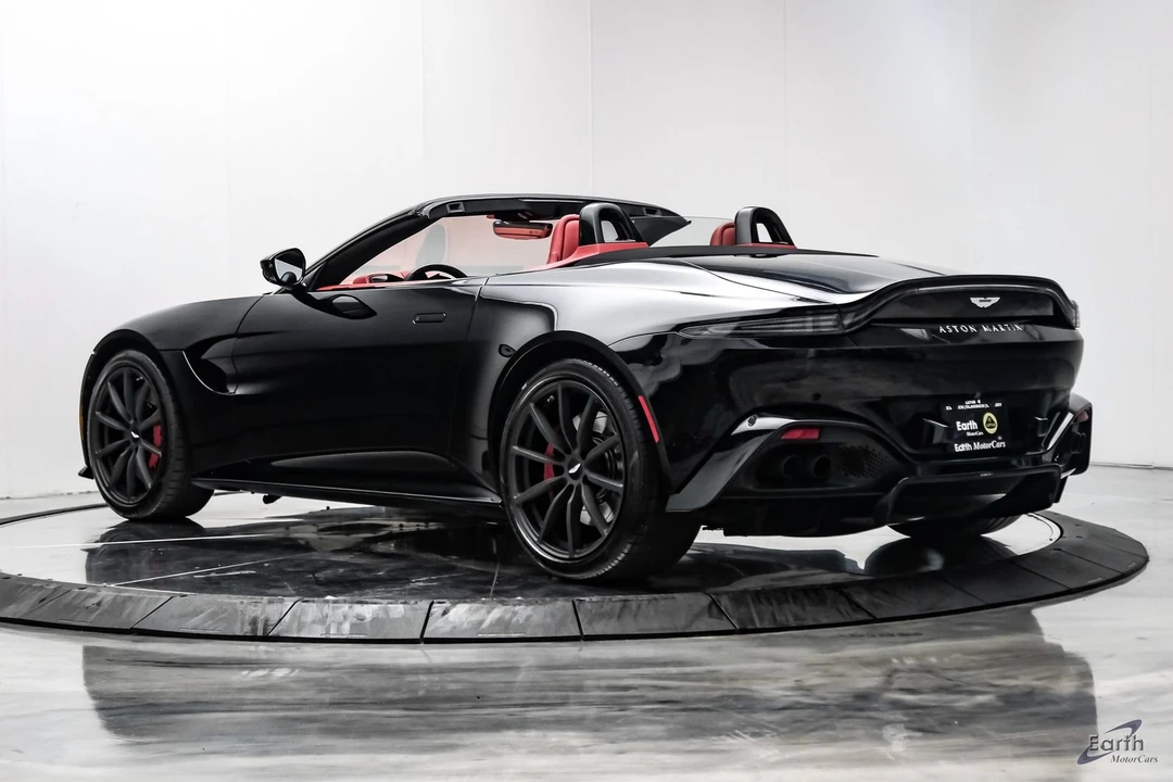 2022 Aston Martin V8 Vantage (2019+) - Image 13 of 31