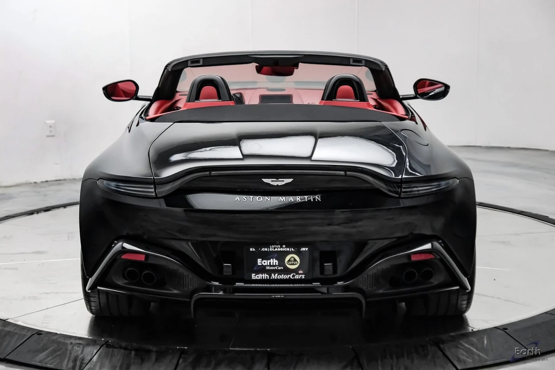 2022 Aston Martin V8 Vantage (2019+) - Image 17 of 31