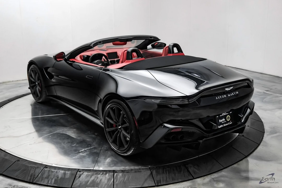 2022 Aston Martin V8 Vantage (2019+) - Image 15 of 31