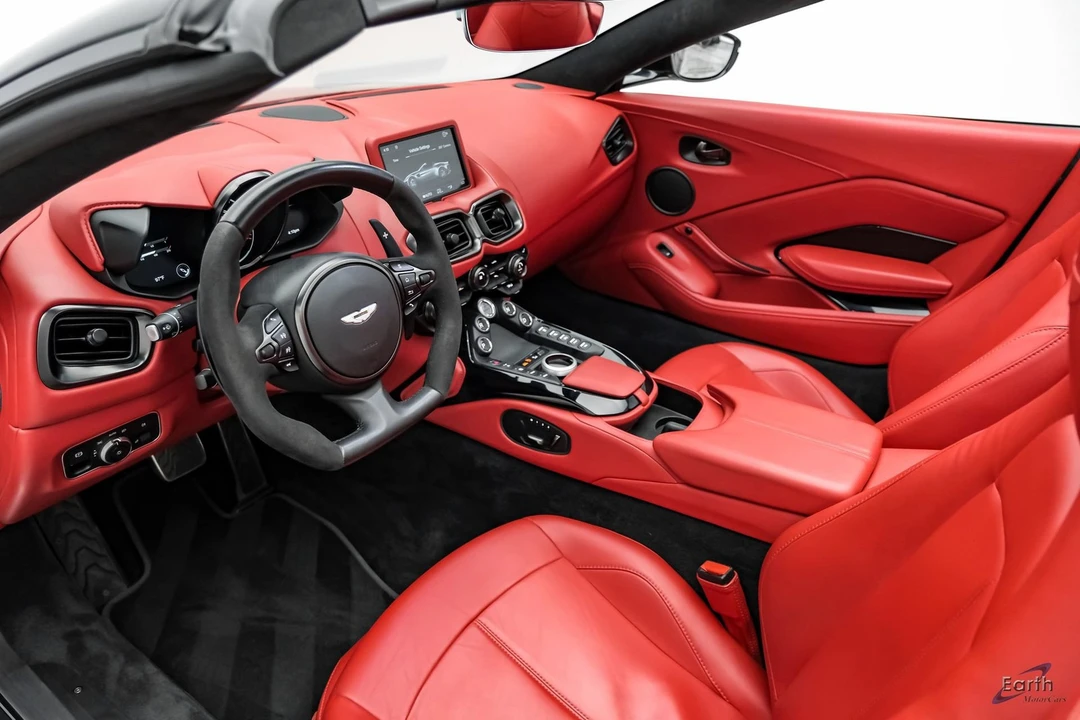 2022 Aston Martin V8 Vantage (2019+) - Image 3 of 31