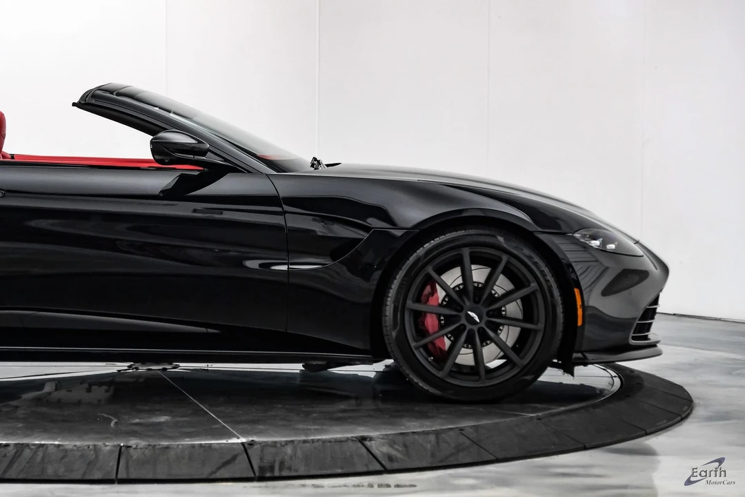 2022 Aston Martin V8 Vantage (2019+) - Image 28 of 31