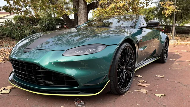 2022 Aston Martin V8 Vantage (2019+) - Image 4 of 31