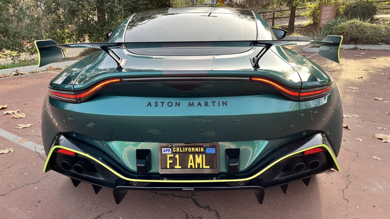 2022 Aston Martin V8 Vantage (2019+) - Image 18 of 31