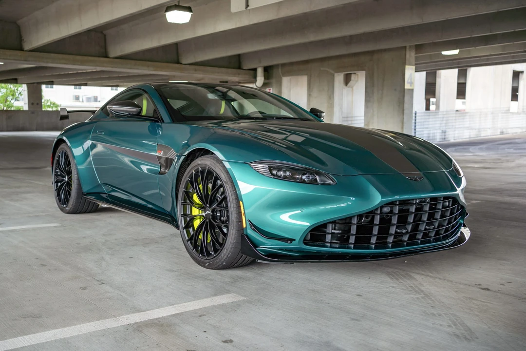 2022 Aston Martin V8 Vantage (2019+) - Image 4 of 31