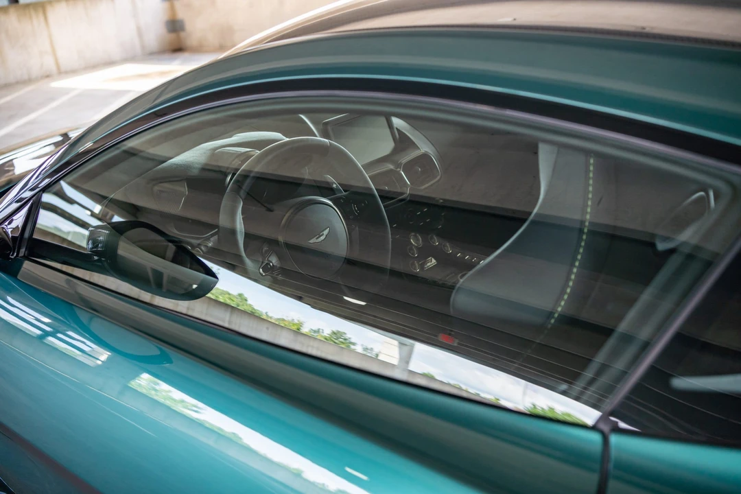 2022 Aston Martin V8 Vantage (2019+) - Image 24 of 31