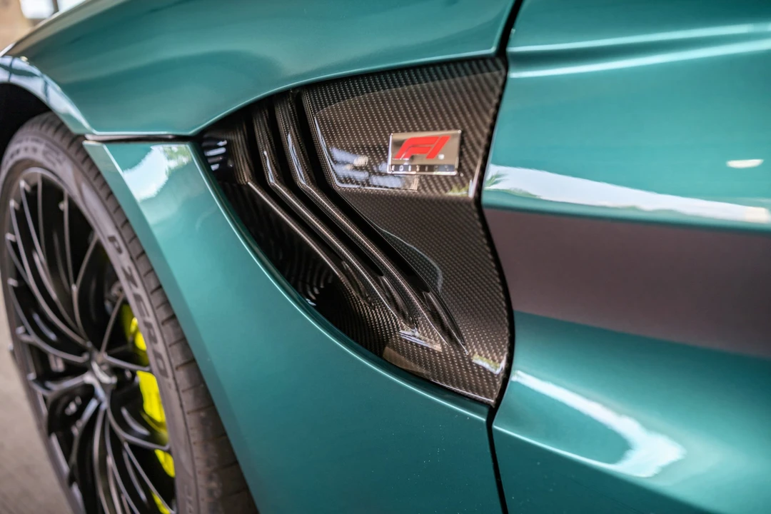 2022 Aston Martin V8 Vantage (2019+) - Image 19 of 31