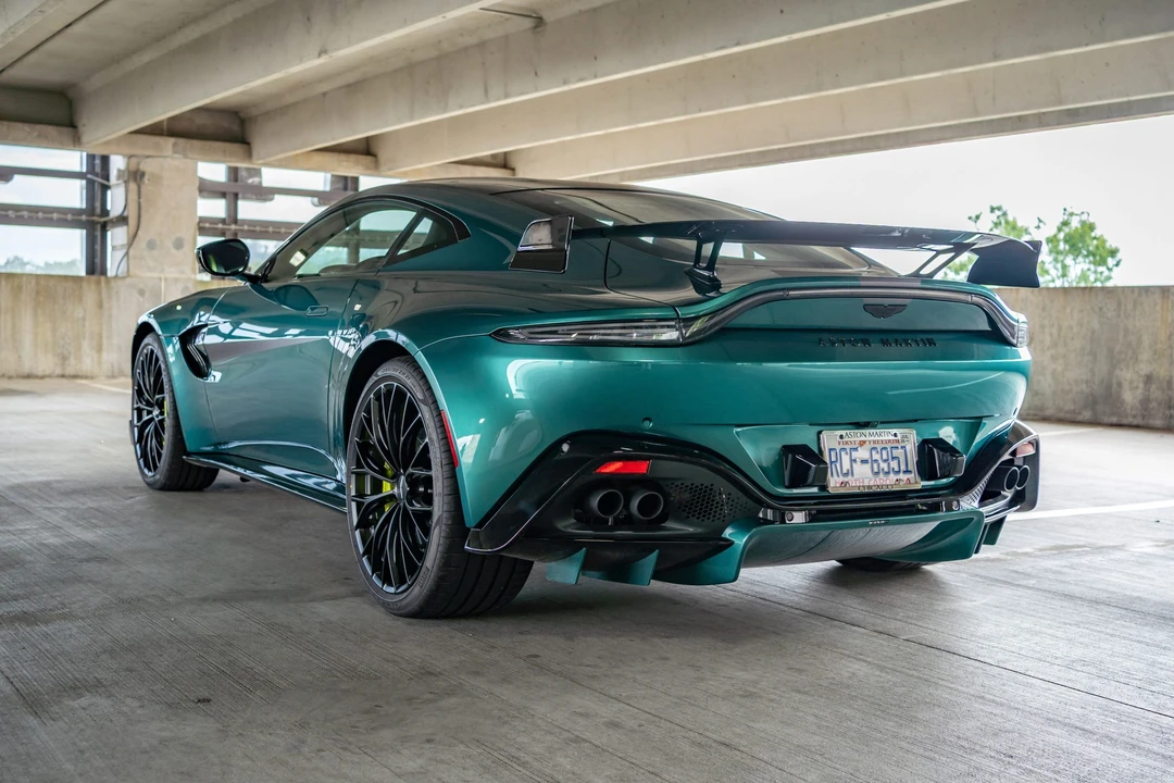 2022 Aston Martin V8 Vantage (2019+) - Image 8 of 31