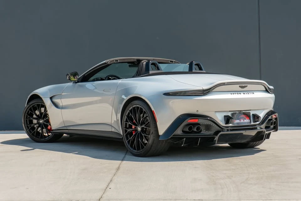 2022 Aston Martin V8 Vantage (2019+) - Image 9 of 20