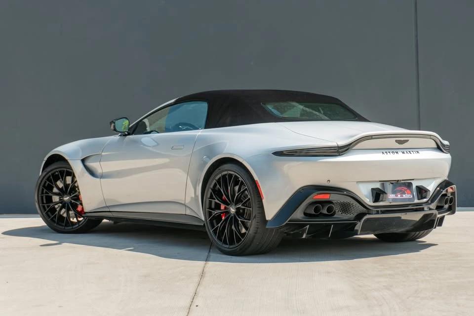 2022 Aston Martin V8 Vantage (2019+) - Image 10 of 20