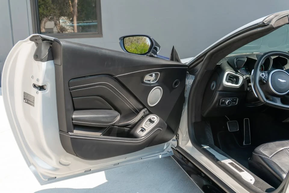 2022 Aston Martin V8 Vantage (2019+) - Image 20 of 20