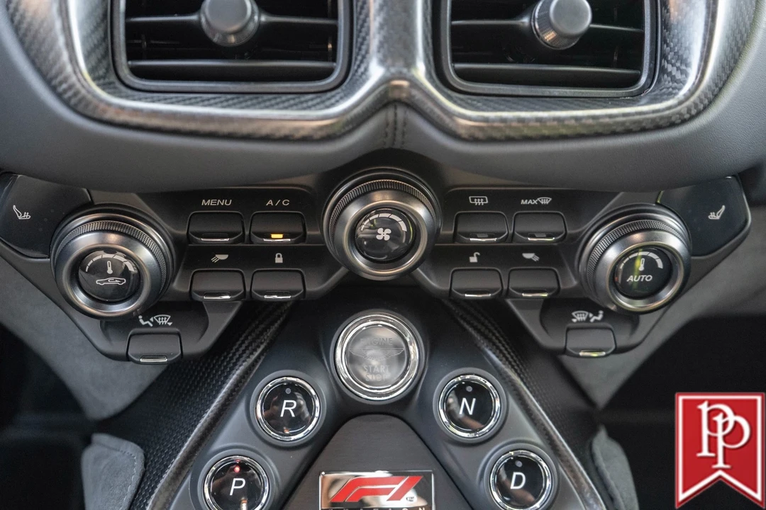 2022 Aston Martin V8 Vantage (2019+) - Image 19 of 21