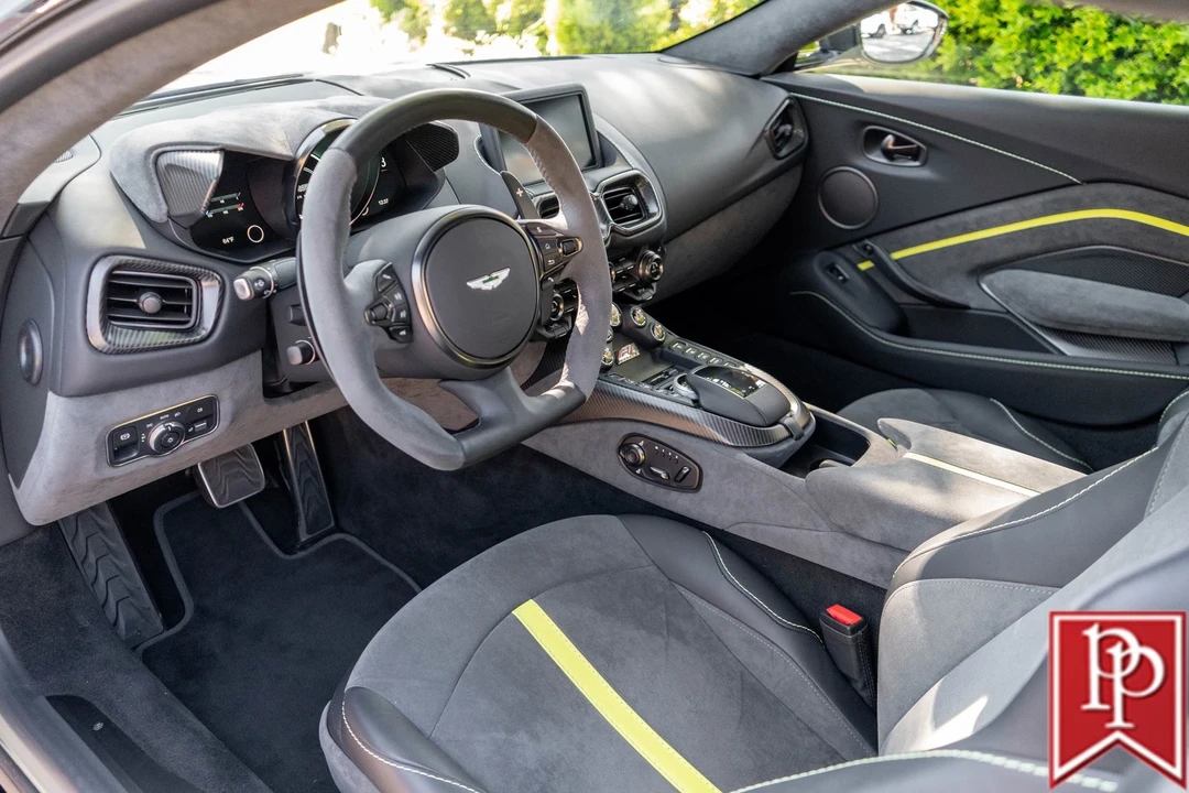 2022 Aston Martin V8 Vantage (2019+) - Image 2 of 21