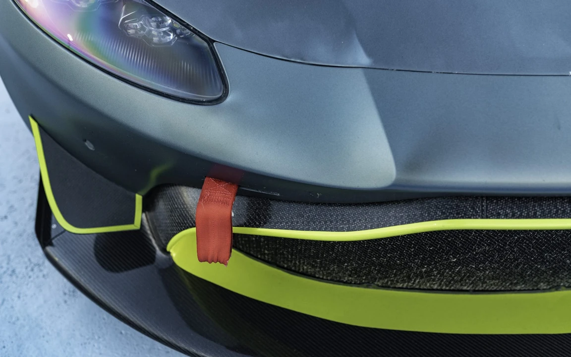 2022 Aston Martin V8 Vantage (2006-2017) - Image 29 of 31