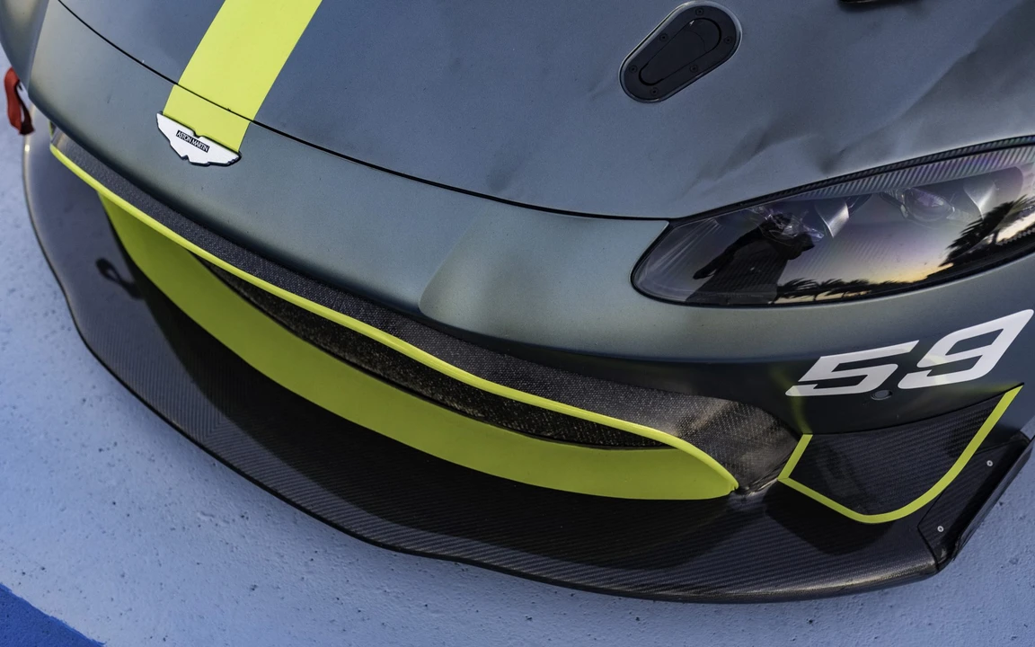 2022 Aston Martin V8 Vantage (2006-2017) - Image 22 of 31