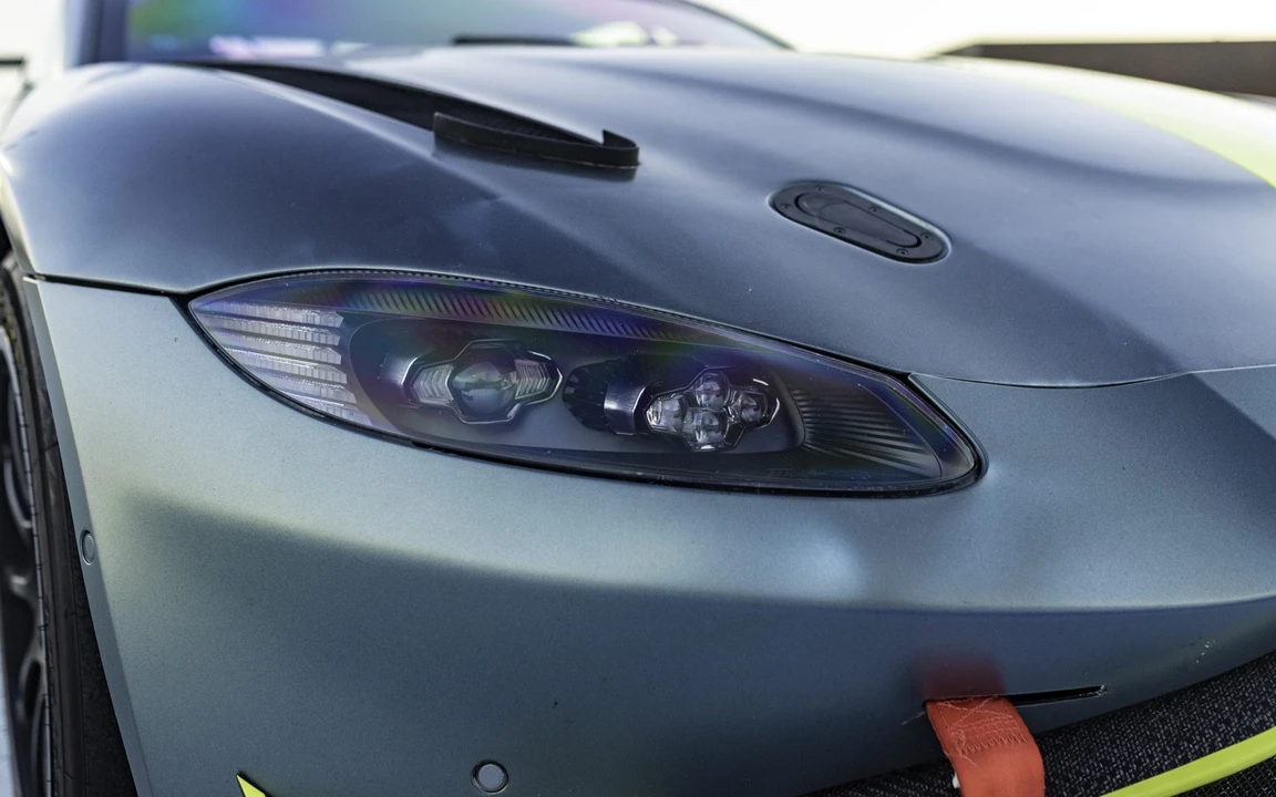 2022 Aston Martin V8 Vantage (2006-2017) - Image 27 of 31