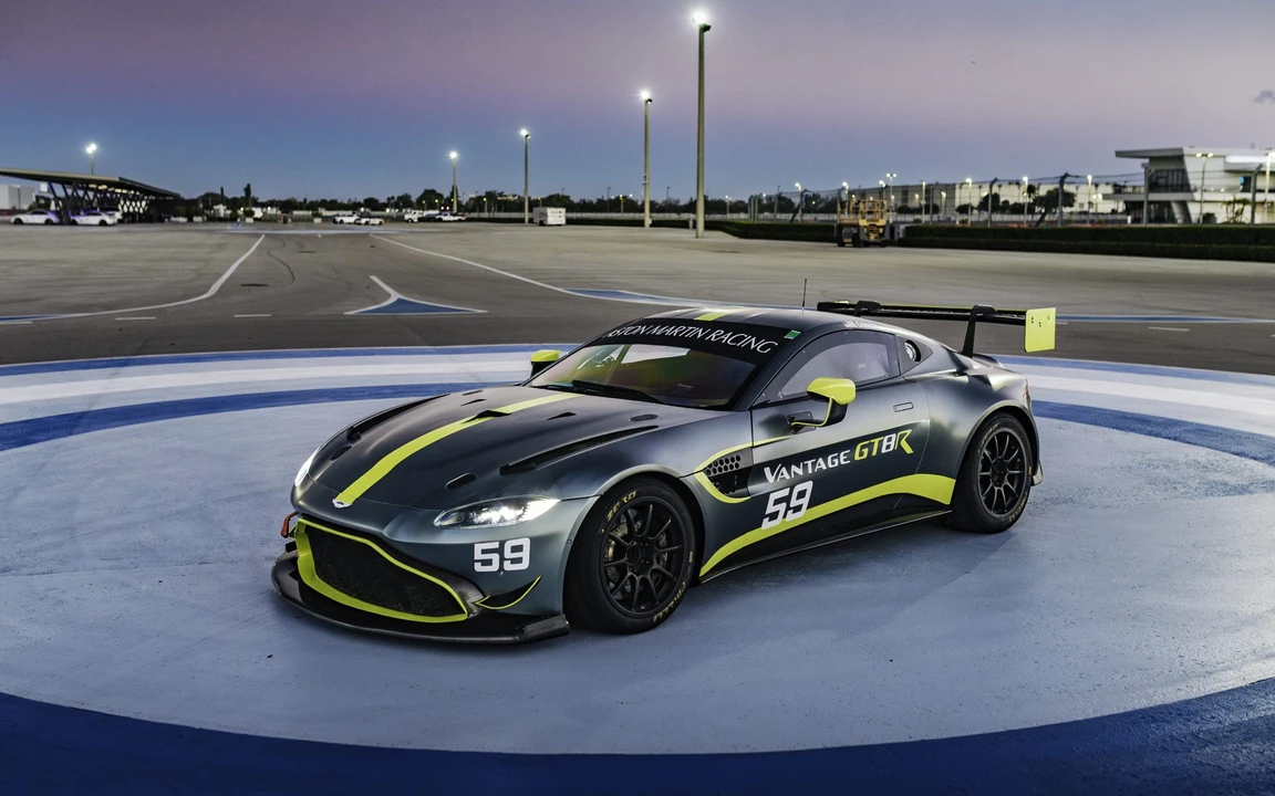 2022 Aston Martin V8 Vantage (2006-2017) - Image 5 of 31