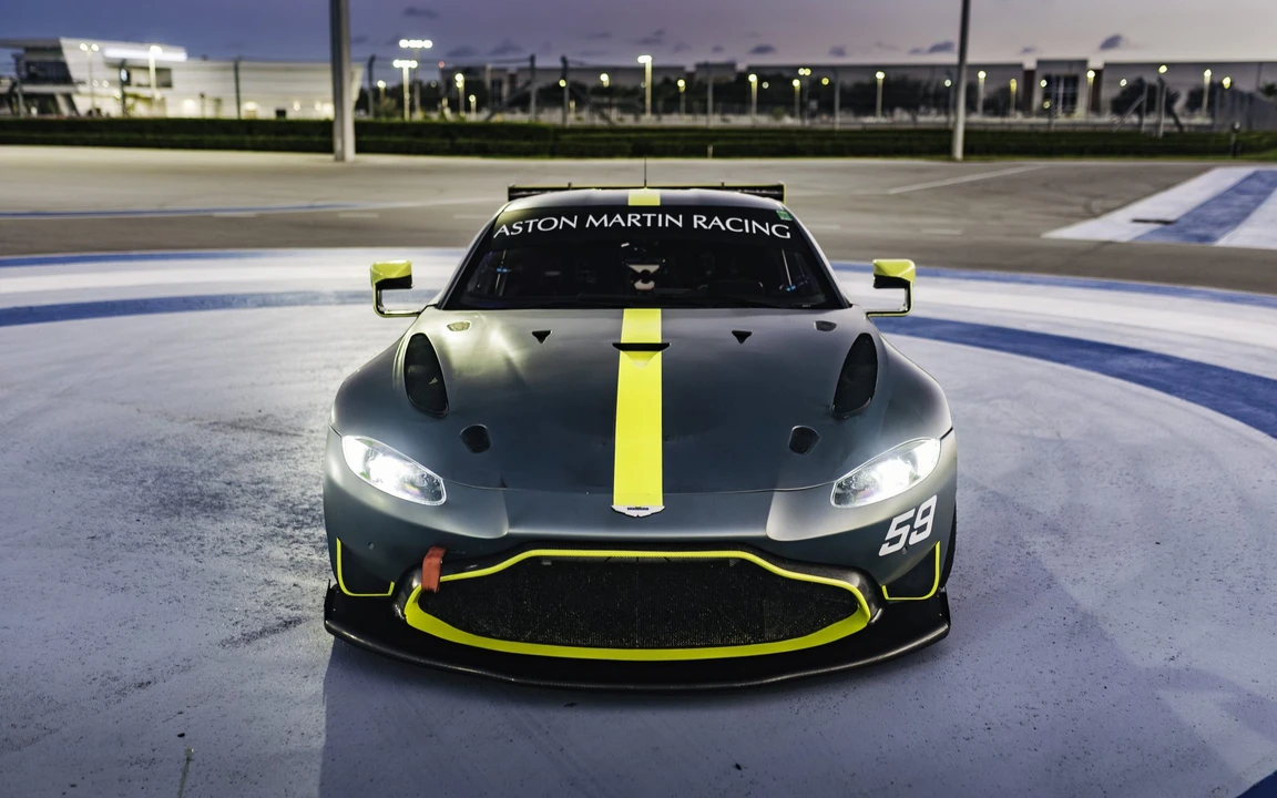 2022 Aston Martin V8 Vantage (2006-2017) - Image 19 of 31