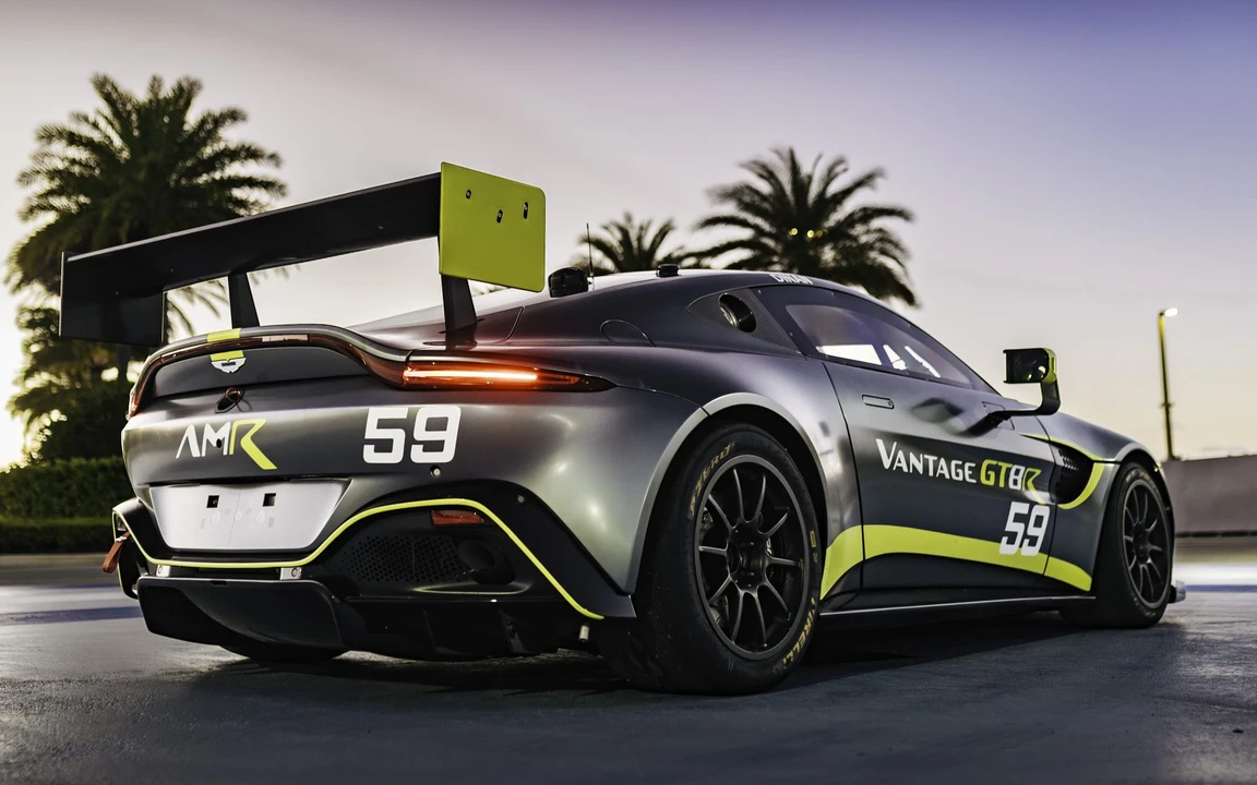 2022 Aston Martin V8 Vantage (2006-2017) - Image 12 of 31
