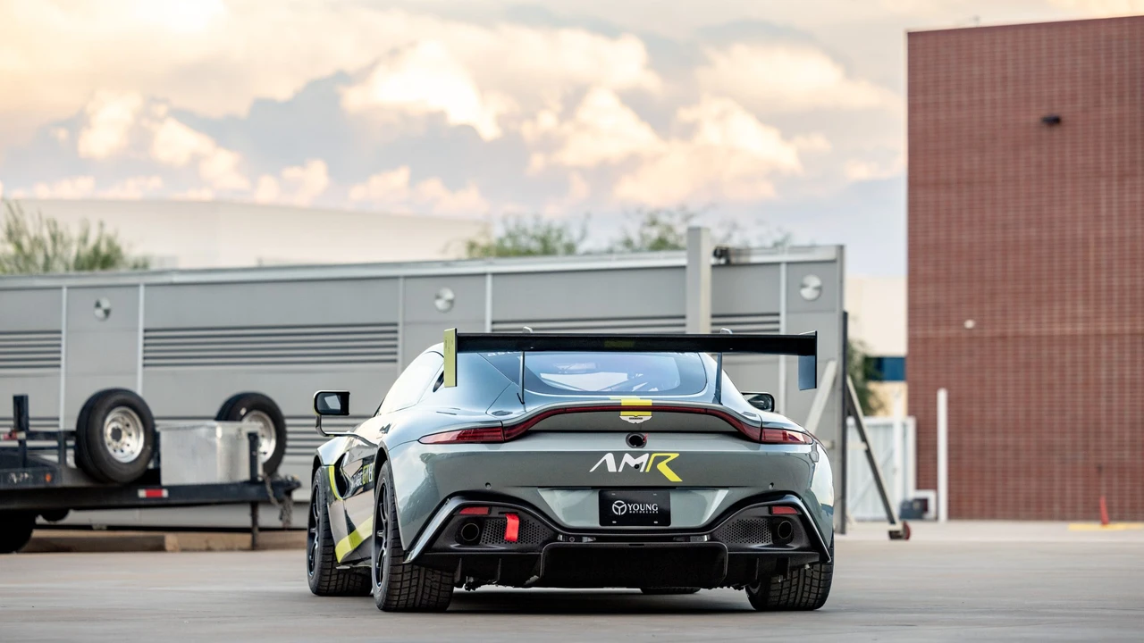 2022 Aston Martin V8 Vantage (2019+) - Image 26 of 31