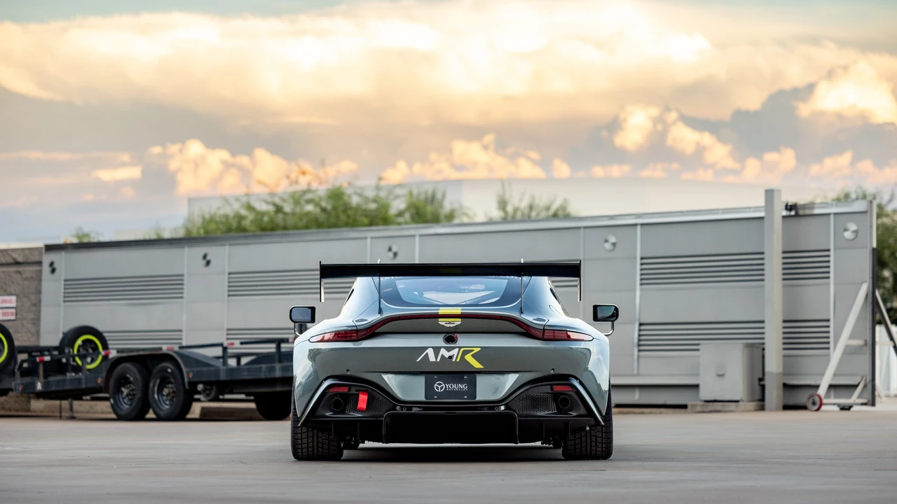 2022 Aston Martin V8 Vantage (2019+) - Image 28 of 31