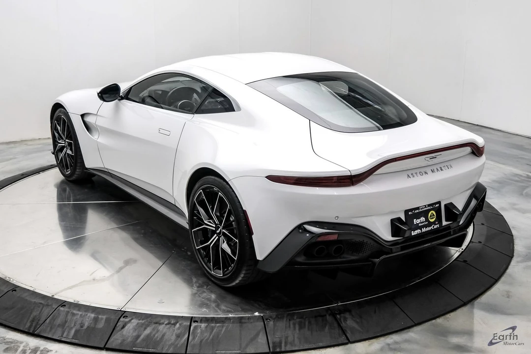 2022 Aston Martin V8 Vantage (2019+) - Image 14 of 31