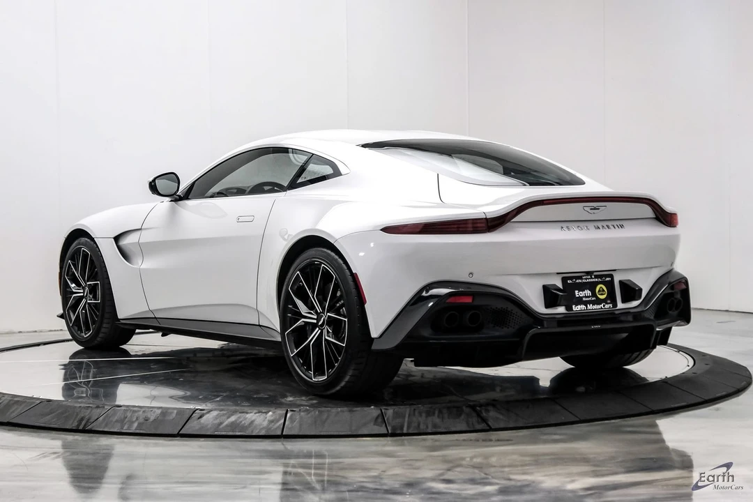 2022 Aston Martin V8 Vantage (2019+) - Image 13 of 31