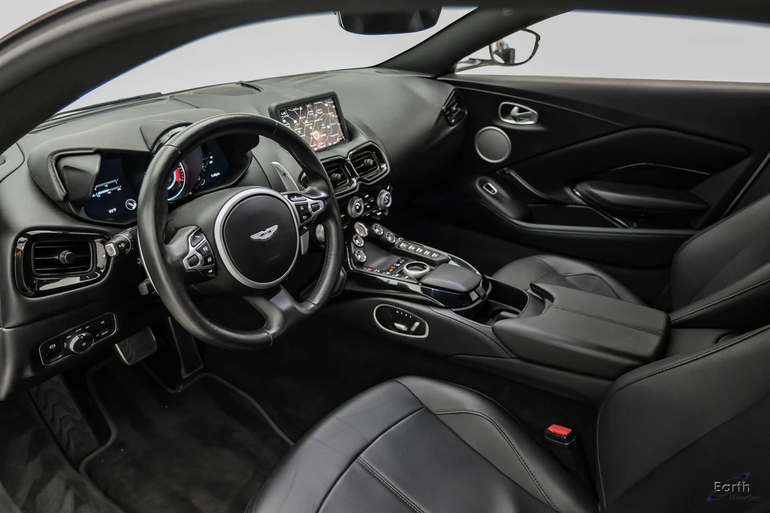 2022 Aston Martin V8 Vantage (2019+) - Image 2 of 31