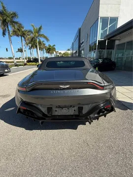 2022 Aston Martin V8 Vantage (2019+) - Image 2 of 17